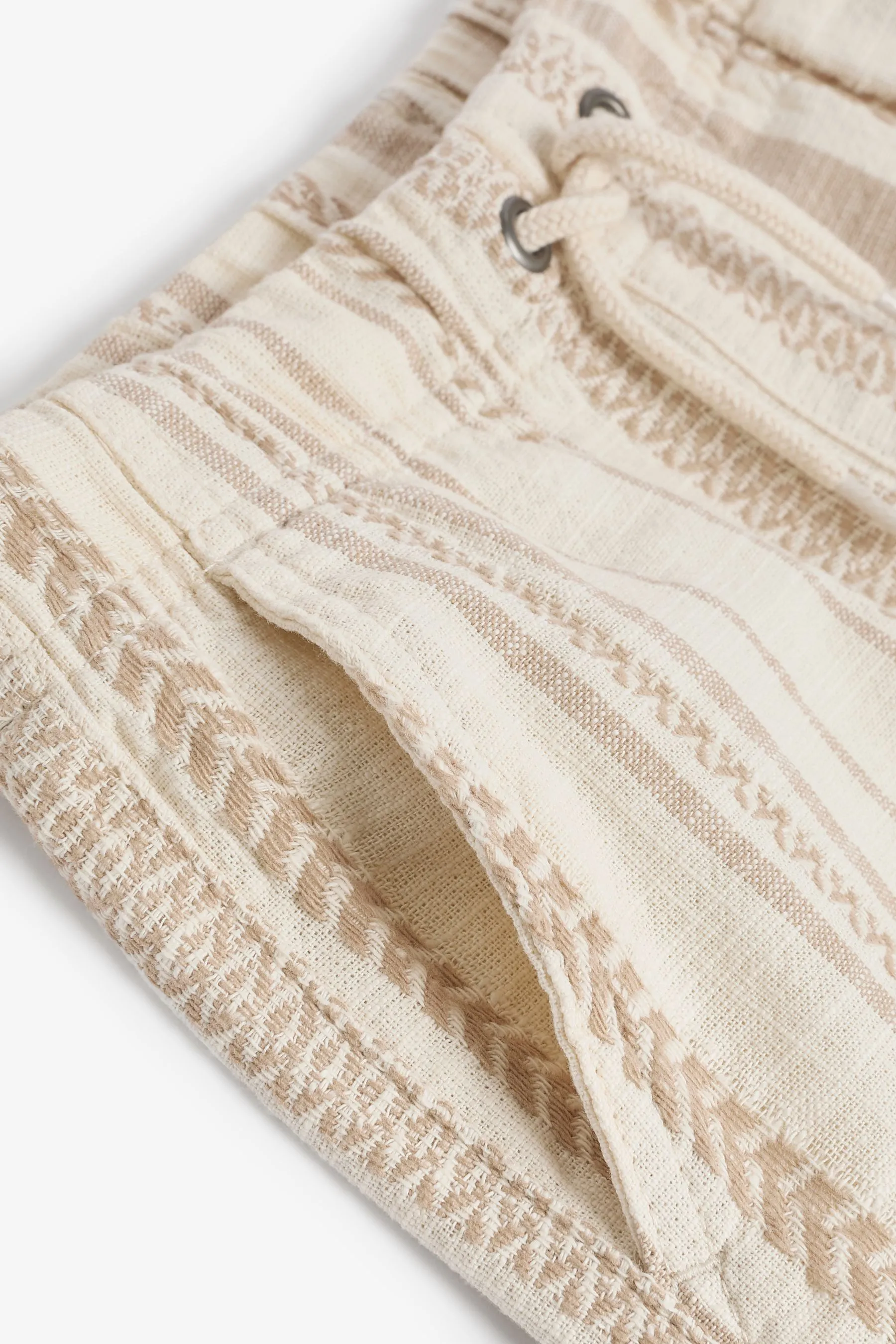 100% Cotton Textured Stripe Shorts (3-16yrs)    