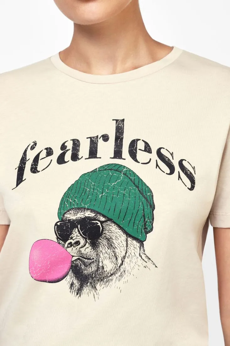  Short-sleeve t-shirt with bold graphic    