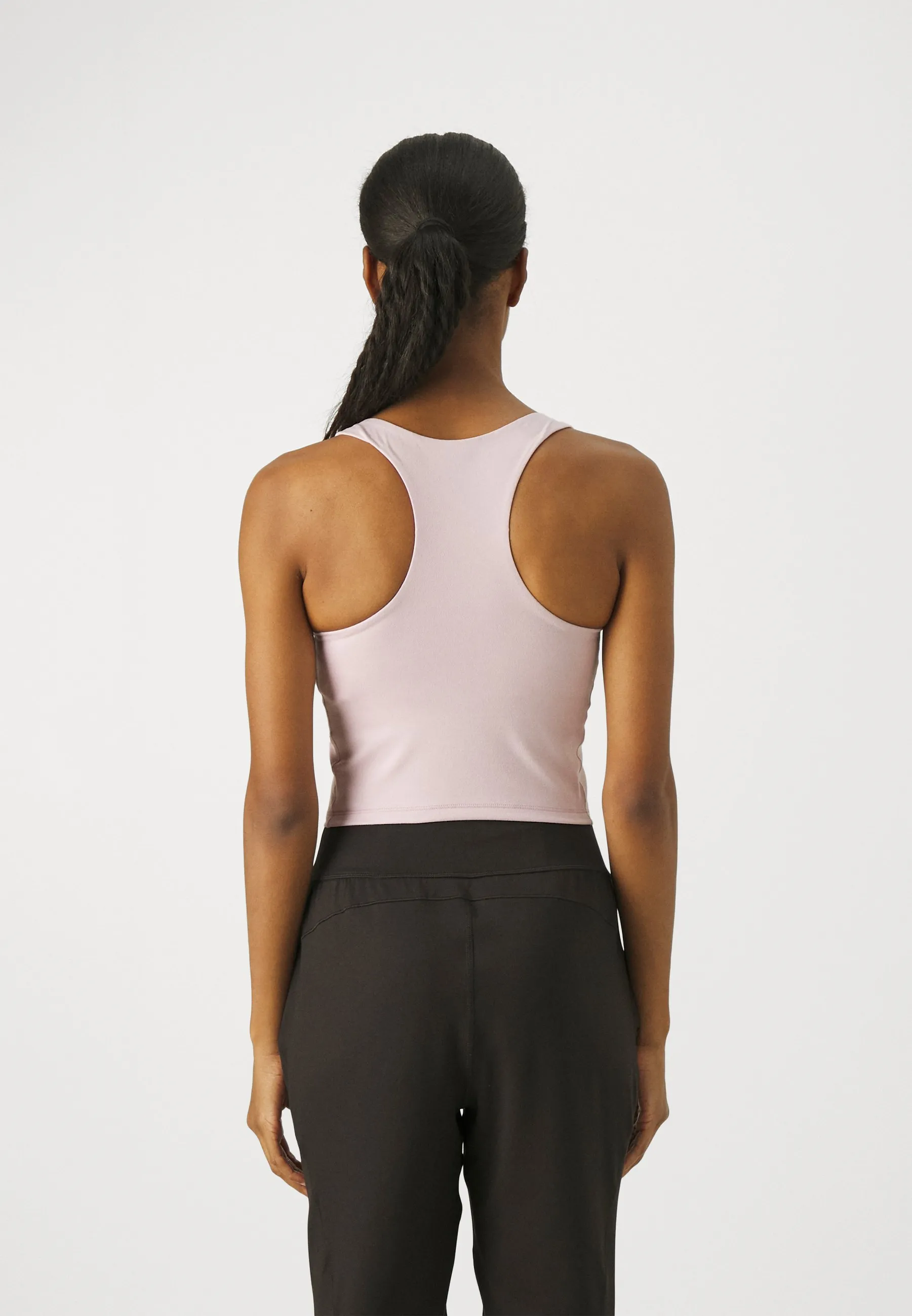 STUDIO FOUNDATION CROP TANK - Top